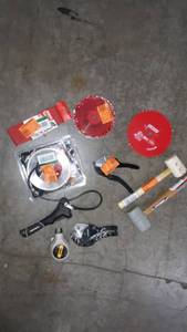 lot 36578 image: Lot of Assorted Tools  Saw Blades