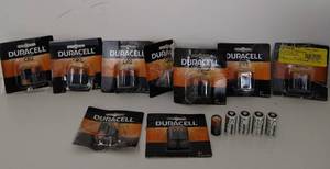 lot 5061 image: 23 CR2 Batteries Mostly Duracell 2 Packs