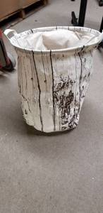 lot 17528 image: Collapsible Storage Basket