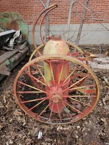 lot 20348 image: Antique Fire Extinguisher on Wheels, inspected by Underwriters Laboratories