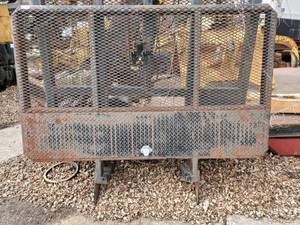 lot 20350 image: Metal CabHeadache Rack for Semi Trucks
