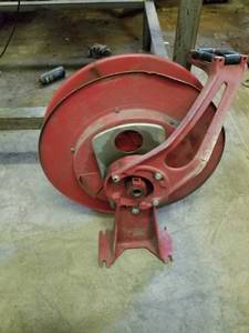 lot 2249 image: Speedaire Hose Reel
