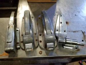 lot 2252 image: Cooler Refrigerator Door Handle Lot