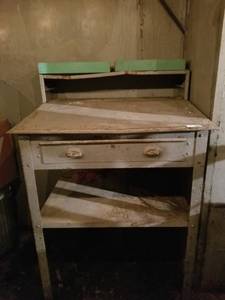 lot 2219 image: Vintage Metal Stand Up Desk w Drawer