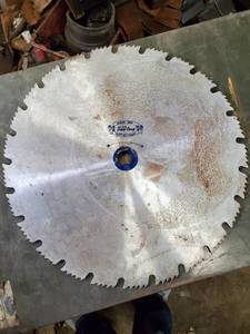 lot 2352 image: Saw Corp saw blade