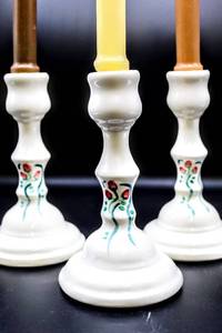 lot 3430 image: 7 Hand Painted Candle Stick Holders, 2 Small Purple Cut Glass Hearts, and 1 Matching Candle Jar Topper