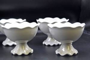 lot 3424 image: 4 Piece Serving Bowls Brand New Better Homes and Gardens Collection