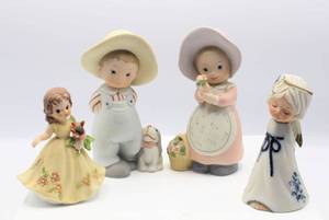 lot 3520 image: Porcelain Figurines and Porcelain Angel Bell - Homco and Jasco