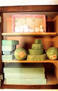 lot 3530 image: Large Lot of Floral Foam