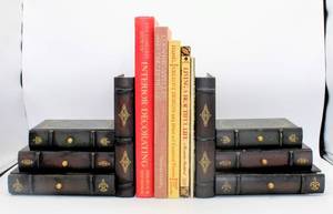 lot 3483 image: (5) Vintage Interior Decorating Books and Set of Home Interiors Bookends