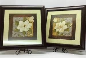 lot 3512 image: Framed and Matted Pair of Pictures 18 x 18