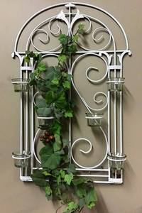 lot 3514 image: Metal Wall Garden Candle Holder 18 x 27 (matches 3515 & 3516)