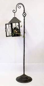 lot 3563 image: Indoor Outdoor Decorative Metal Birdhouse on Metal Stand 47 Tall