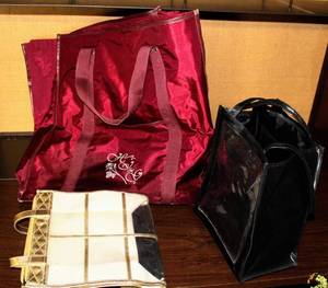 lot 3591 image: (3) Tote Bags - One is Large and on Wheels - another great bag for you auction aficionados