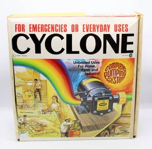 lot 3595 image: Flotec Cyclone Complete Pumping System Model F-360 in the box