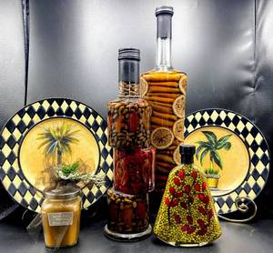 lot 3550 image: Kitchen Decor Lot Decorative Plates, Decorative Bottles and Jar Candle