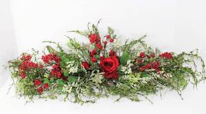 lot 3727 image: 25 Mixed Greenery, Red Berries and Red Rose Swag