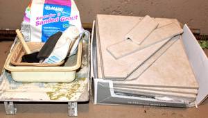 lot 3843 image: Painting Pans, Sponges, Liners, and Assorted Tiles