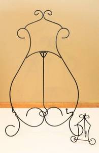 lot 3823 image: Decorative Black Scroll Metal Easel and Small Tabletop Easel