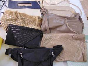 lot 2329 image: Lot of Purses
