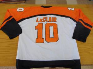 lot 2330 image: Leclair Philidelphia Flyers Jersey
