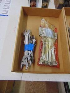 lot 2367 image: Misc. Wrenches