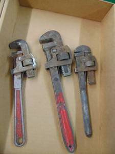 lot 2368 image: 3 Pipe Wrenches