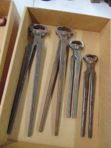 lot 2372 image: 4 pair of Horse Clippers