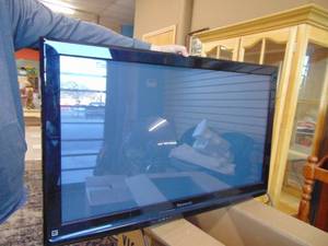 lot 2403 image: Panasonic 42 Plasma TV