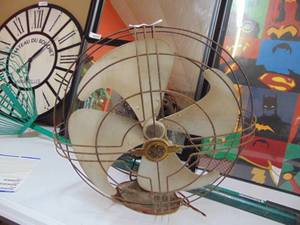 lot 2411 image: General Electric Fan