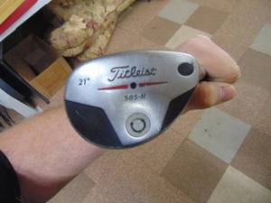 lot 2418 image: Titliest Fairway WoodIron