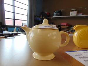 lot 2420 image: Fiesta Tea Pot - 3 chips