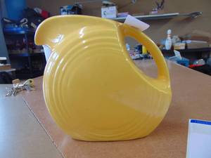 lot 2421 image: Fiesta Pitcher