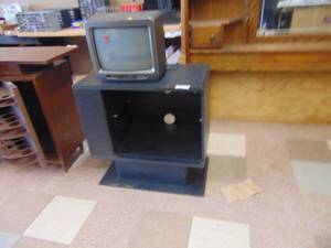 lot 2456 image: TV Stand