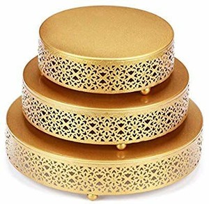 lot 4606 image: VILAVITA 3-Piece Cake Stand Set Round Metal Cake Stands Dessert Display Cupcake Stands, Gold