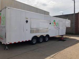 lot 1 image: 2017 Prestige 36ft Concession Trailer