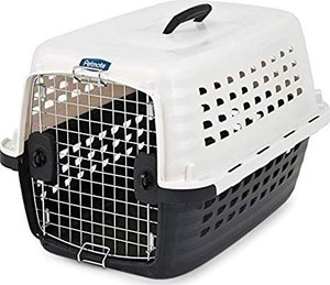 lot 37517 image: Petmate Compass Plastic Pets Kennel with Chrome Door