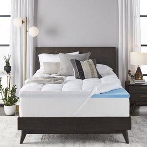 lot 36758 image: Sleep Innovations 4-inch Dual Layer Gel Memory Foam Mattress Topper with Enhanced Support, Queen, Made in The USA