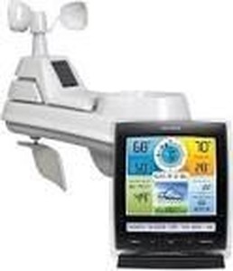 lot 36808 image: AcuRite 01512 Wireless Home Station for Indoor and Outdoor with 5-in-1 Weather Sensor Temperature, Humidity, Wind Speed, Direction, and Rainfall, Full Color, Appears Used