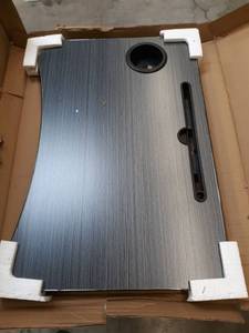 lot 30326 image: Foldable Food Table
