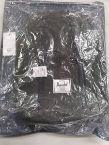 lot 39170 image: Herschel Retreat Backpack - Forest Night  Black