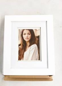 lot 36402 image: 8 x 10 Double Matted Frame White