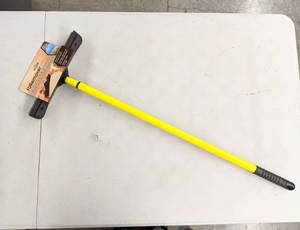 lot 42508 image: Evriholder FURemover SW-250I-AMZ-6, Pet Hair Removal Broom with Squeegee & Telescoping Handle That Extends from 3 - 5, Black & Yellow (SW-250i-FR)