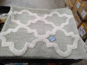 lot 35873 image: Bathroom Long mat