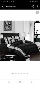 lot 35930 image: Nanshing Mali 7-Piece Bedding Comforter Set