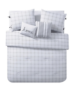 lot 35932 image: Vcny Home Farmhouse Reversible Stripe Comforter Set, FullQueen Bedding