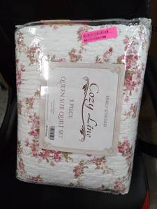 lot 35959 image: The Gray Barn Ravens Way Vintage Rose set