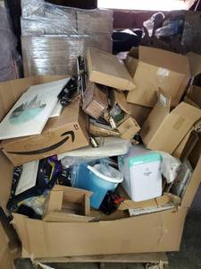 lot 1116 image: Mystery Pallet Scratch and Dent, New, slightly used items.