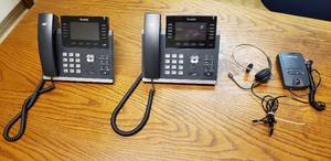 lot 6019 image: Lot of 2 Yealink Hand Set Telephones and 1 Practica Corded Headset