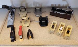 lot 6054 image: Lot of Office Supplies #1  Staplers, Hole Punches and Tape Dispensers